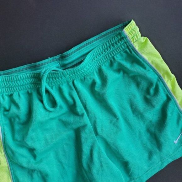 💍Nike green and yellow shorts - Picture 3 of 7